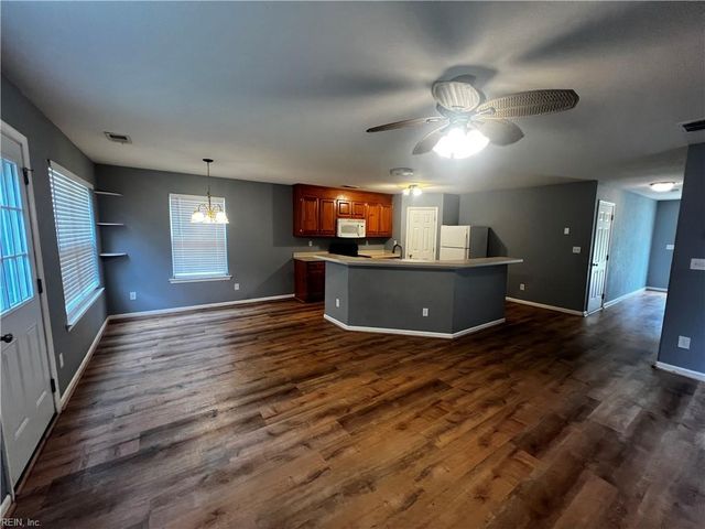 6350 Old Townpoint RD, Suffolk, VA 23435