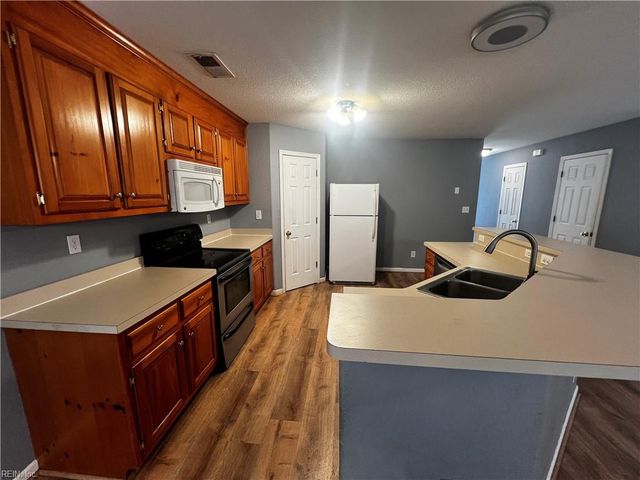 6350 Old Townpoint RD, Suffolk, VA 23435
