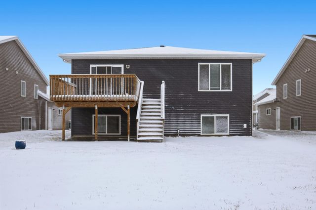 2170 Dock Drive W, West Fargo, ND 58078