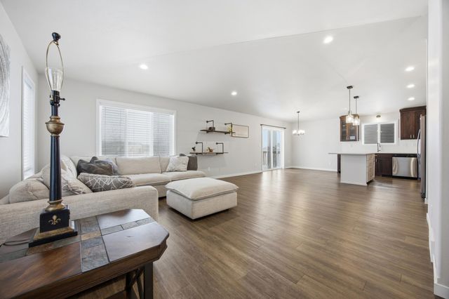 2170 Dock Drive W, West Fargo, ND 58078