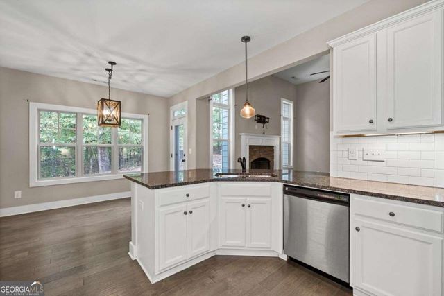 350 Stonegate Court, Dallas, GA 30157