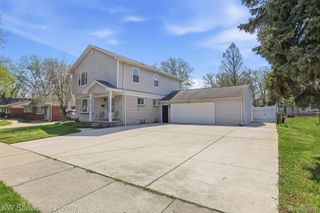 25715 Norfolk Street, Dearborn Heights, MI 48125