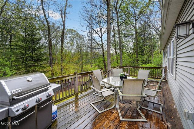 6 Sage Hill Lane, Menands, NY 12204