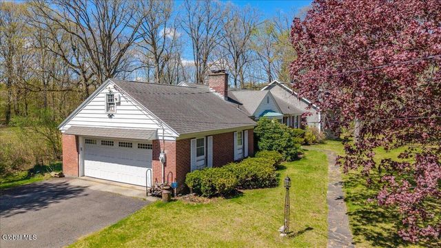 6 Sage Hill Lane, Menands, NY 12204