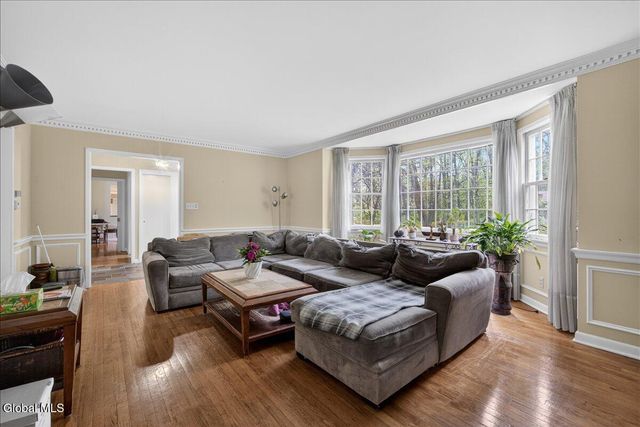 6 Sage Hill Lane, Menands, NY 12204