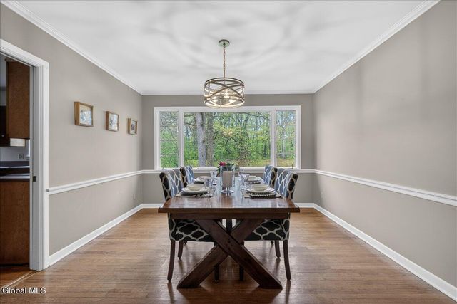 6 Sage Hill Lane, Menands, NY 12204