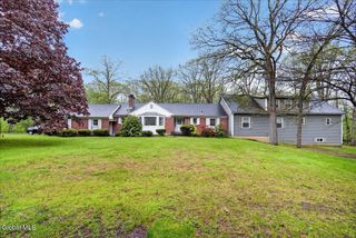 6 Sage Hill Lane, Menands, NY 12204