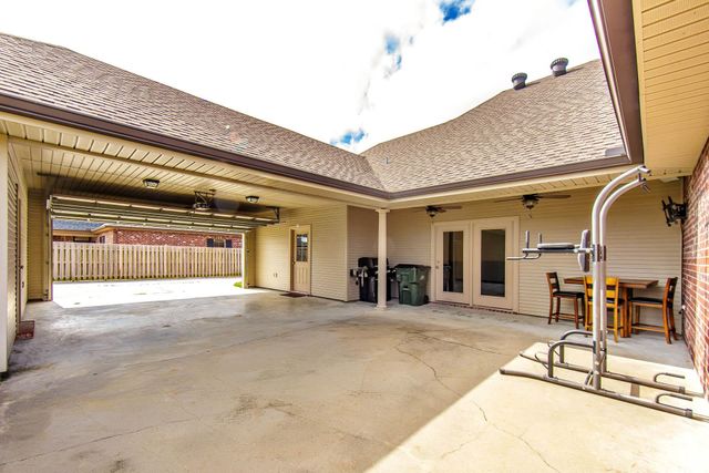 445 Sugar Highland Boulevard, Houma, LA 70360