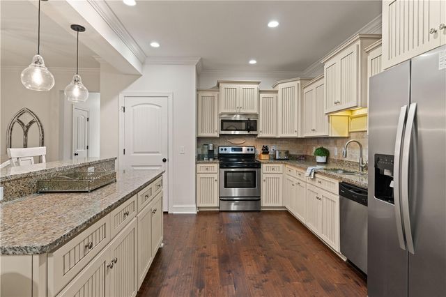 504 RESERVE Lane, St Simons Island, GA 31522