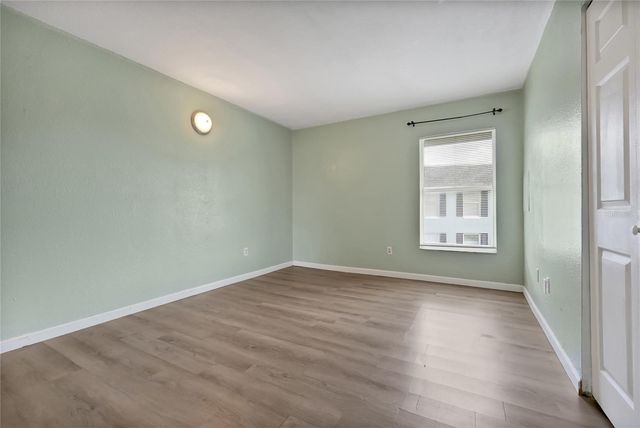 915 W OAK RIDGE ROAD B, Orlando, FL 32809