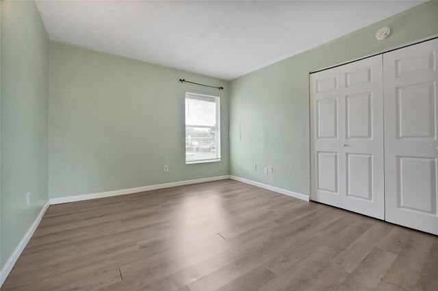 915 W OAK RIDGE ROAD B, Orlando, FL 32809