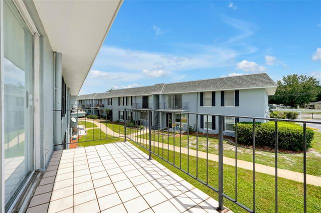 915 W OAK RIDGE ROAD B, Orlando, FL 32809