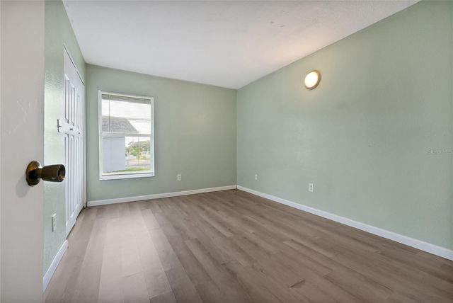 915 W OAK RIDGE ROAD B, Orlando, FL 32809
