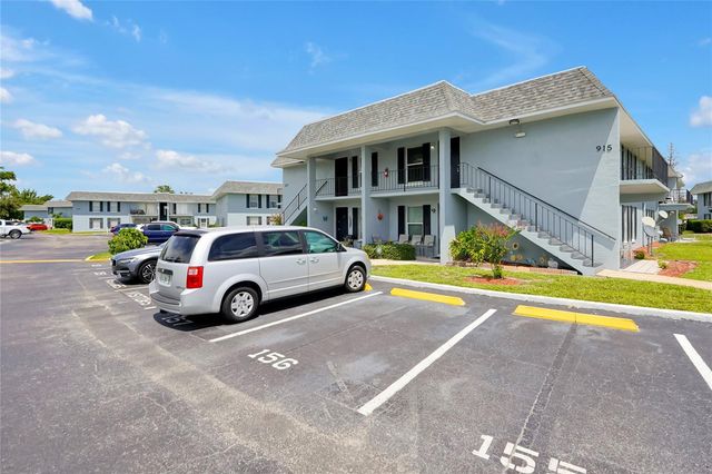 915 W OAK RIDGE ROAD B, Orlando, FL 32809
