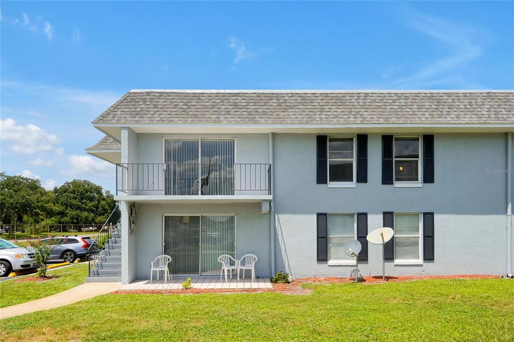 915 W OAK RIDGE ROAD B, Orlando, FL 32809