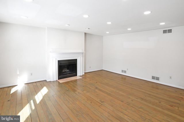 42618 ST CLAIR LN, Leesburg, VA 20176