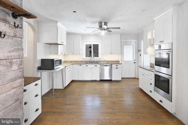 42618 ST CLAIR LN, Leesburg, VA 20176