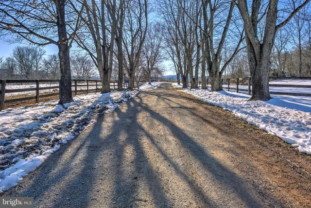 42618 ST CLAIR LN, Leesburg, VA 20176