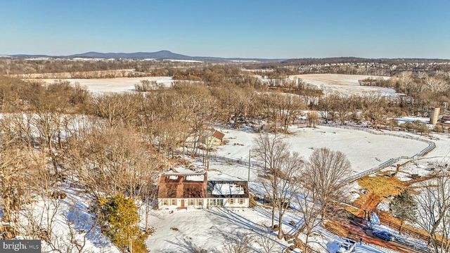 42618 ST CLAIR LN, Leesburg, VA 20176