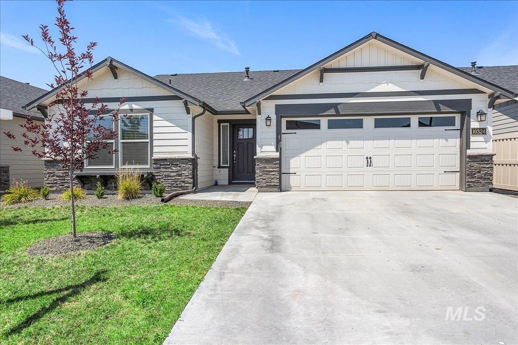 10324 W Thimbleberry Drive, Star, ID 83669