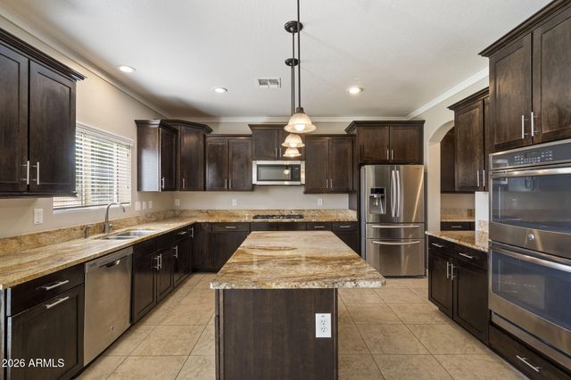 4235 E CASITAS DEL RIO Drive, Phoenix, AZ 85050