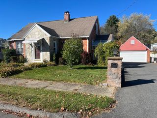 41 Orchard Street, Ludlow, MA 01056