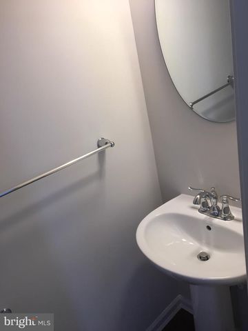 172 MULBERRY DR, Malvern, PA 19355