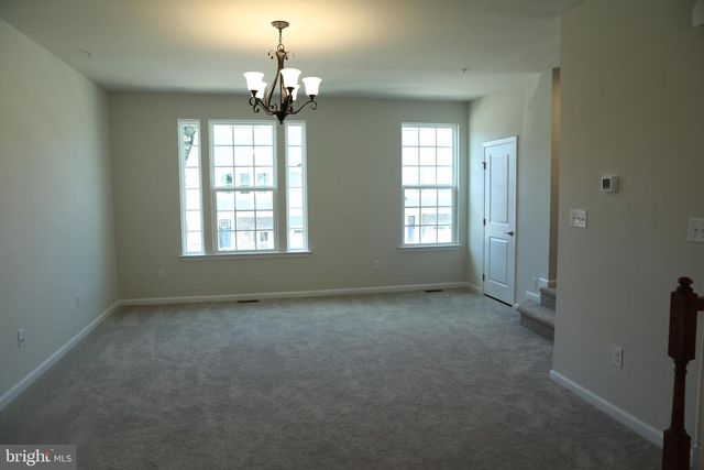 172 MULBERRY DR, Malvern, PA 19355