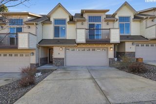 210 NW Terreview Drive, #e, Pullman, WA 99163