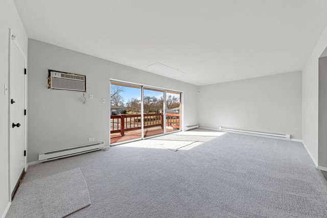 539 N Pleasant Drive 2D, Glenwood, IL 60425