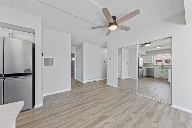 539 N Pleasant Drive 2D, Glenwood, IL 60425