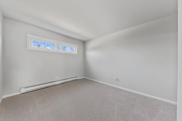 539 N Pleasant Drive 2D, Glenwood, IL 60425