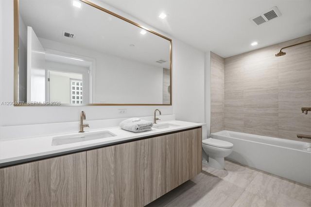 77 SE 5th Street 2614, Miami, FL 33131