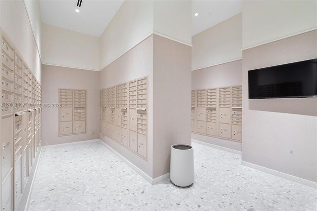 77 SE 5th Street 2614, Miami, FL 33131