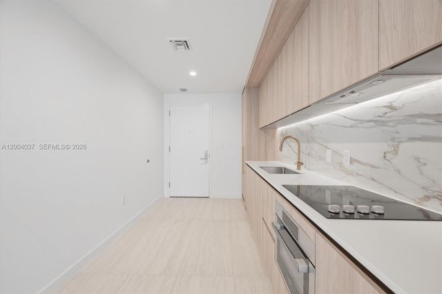 77 SE 5th Street 2614, Miami, FL 33131