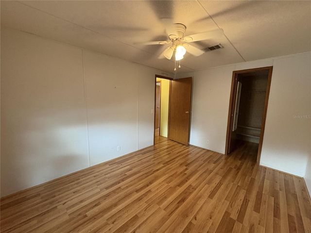 616 KLICKETY KLAK, Valrico, FL 33594