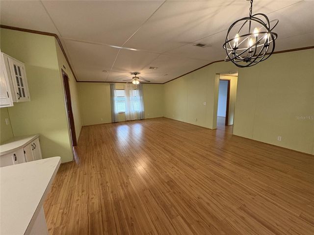 616 KLICKETY KLAK, Valrico, FL 33594