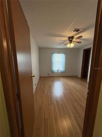 616 KLICKETY KLAK, Valrico, FL 33594