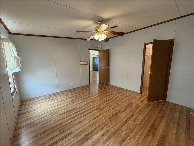 616 KLICKETY KLAK, Valrico, FL 33594