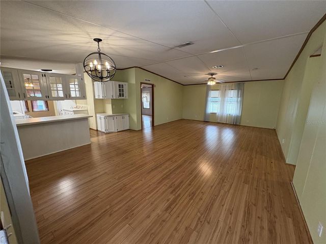 616 KLICKETY KLAK, Valrico, FL 33594