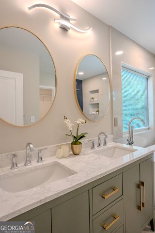 160 Rosewood Circle, Covington, GA 30016