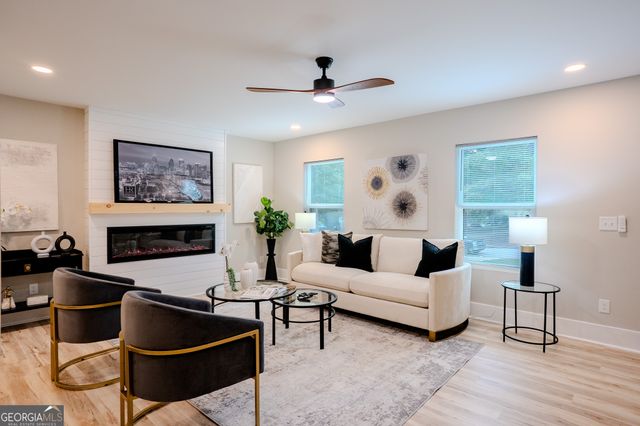 160 Rosewood Circle, Covington, GA 30016