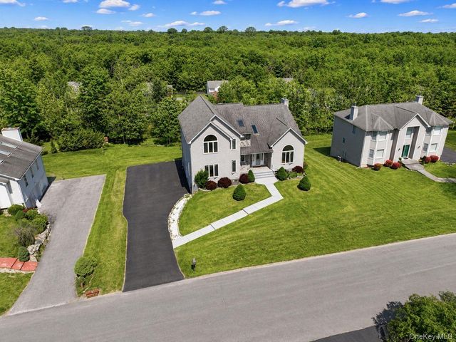 11 Oakridge Road, Middletown, NY 10940