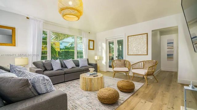 320 Polk Street, Hollywood, FL 33019