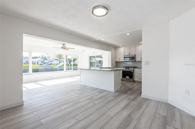 1466 51ST AVENUE NE, St Petersburg, FL 33703