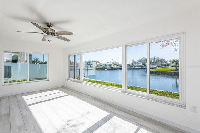 1466 51ST AVENUE NE, St Petersburg, FL 33703