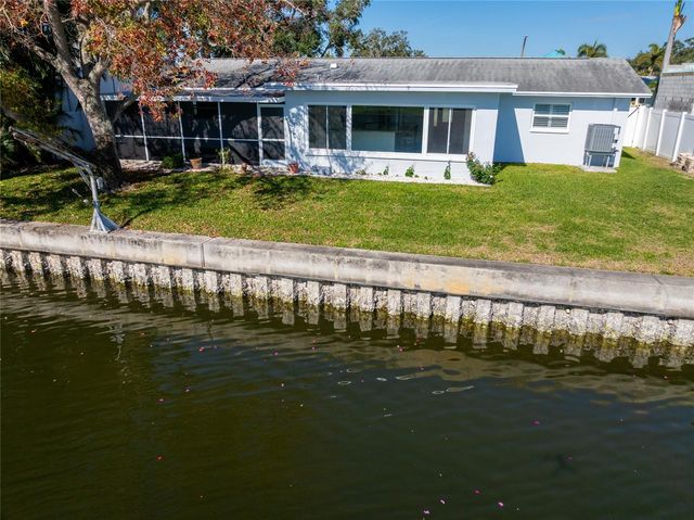 1466 51ST AVENUE NE, St Petersburg, FL 33703