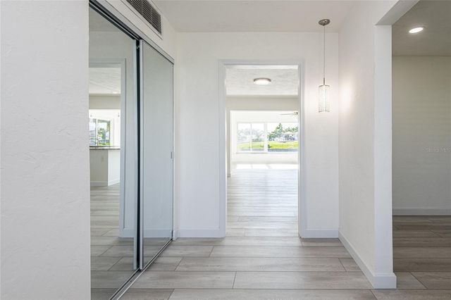 1466 51ST AVENUE NE, St Petersburg, FL 33703