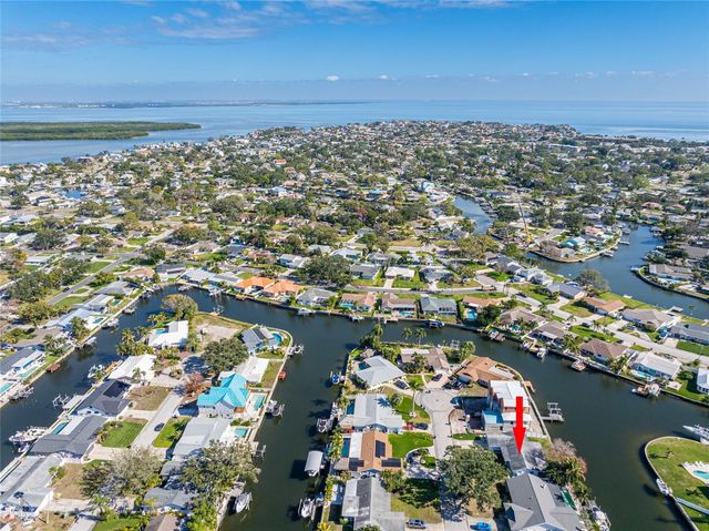 1466 51ST AVENUE NE, St Petersburg, FL 33703