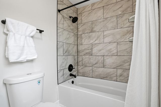 6936 Magoun Avenue, Hammond, IN 46324